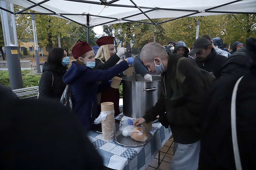 Od lat pomagają bezdomnym [ZDJĘCIA]