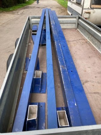 Kradli metalowe elementy, by sprzedać je jako złom 
