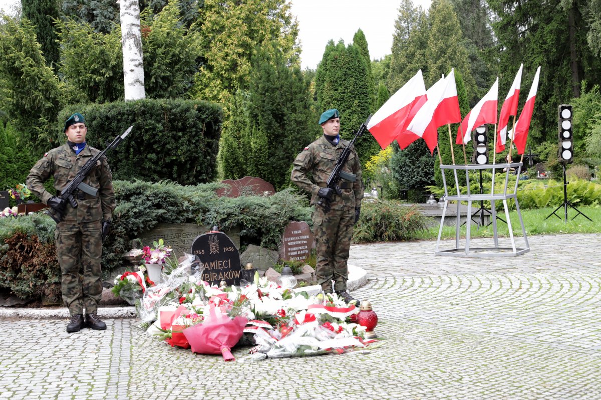 Chwała bohaterom! Długo czekaliśmy na prawdziwą wolność [ZDJĘCIA]