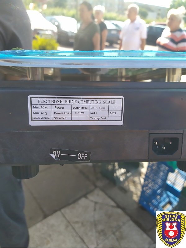 Kontrolowali wagi na targowisku miejskim