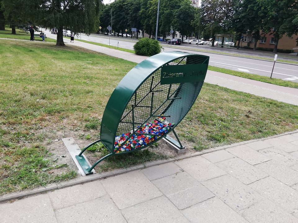 W Elblągu wreszcie pojawiły się pojemniki na nakrętki