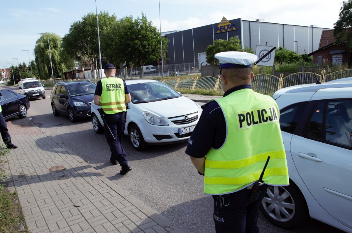 Uświadamiali jak bezpiecznie zachowywać się na przejazdach kolejowych [ZDJĘCIA]