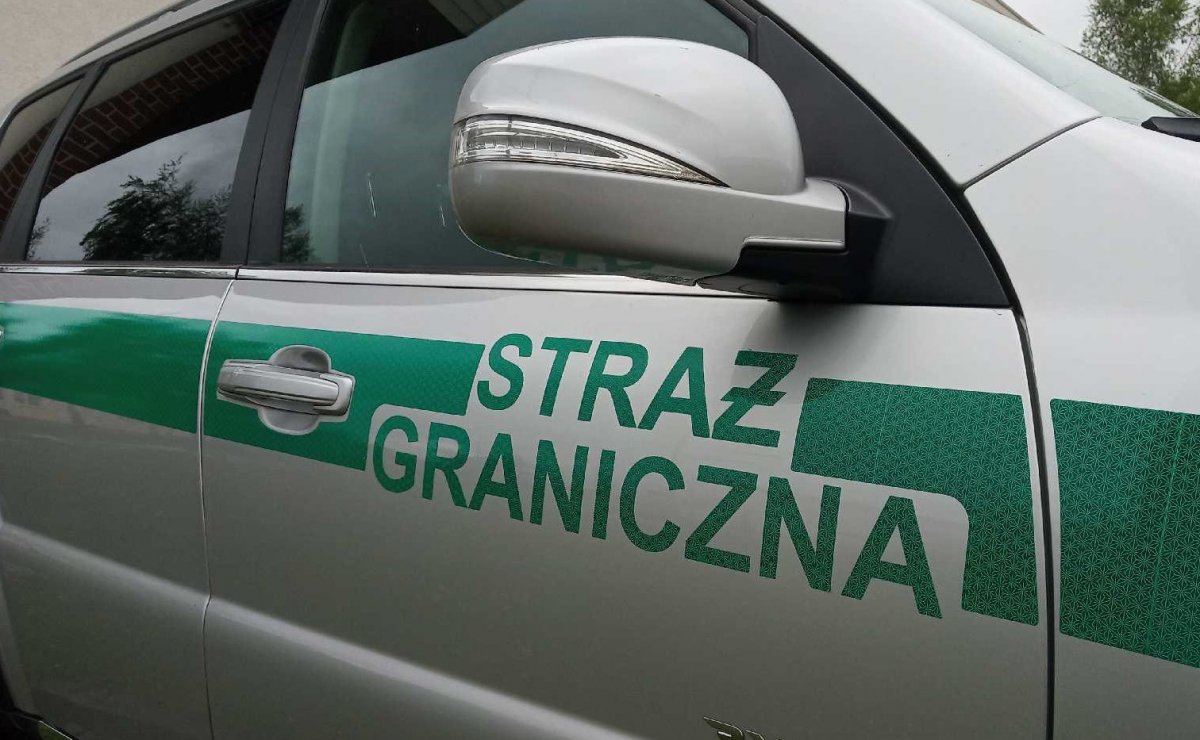 Znaleźli narkotyki w mieszkaniu i samochodzie
