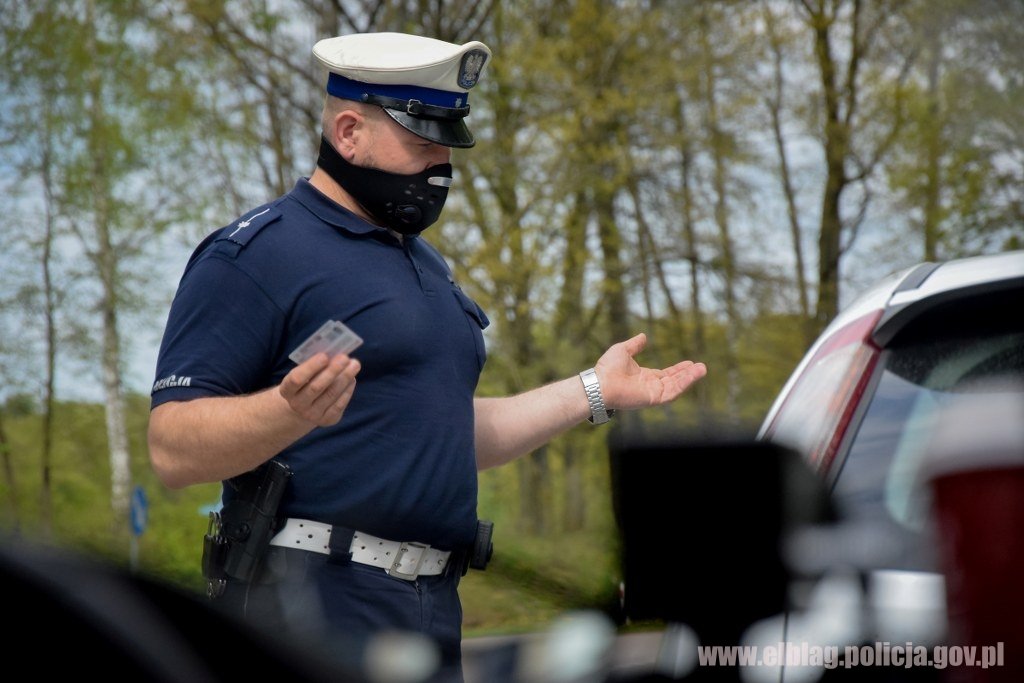 Kierowcy jeżdżą za szybko. Policjanci zapowiadają surowe kary