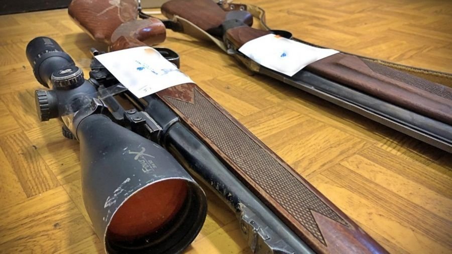 Nielegalnie polował, znęcał się nad psem i groził myśliwym – sąd skazał kłusownika i jego pomocników