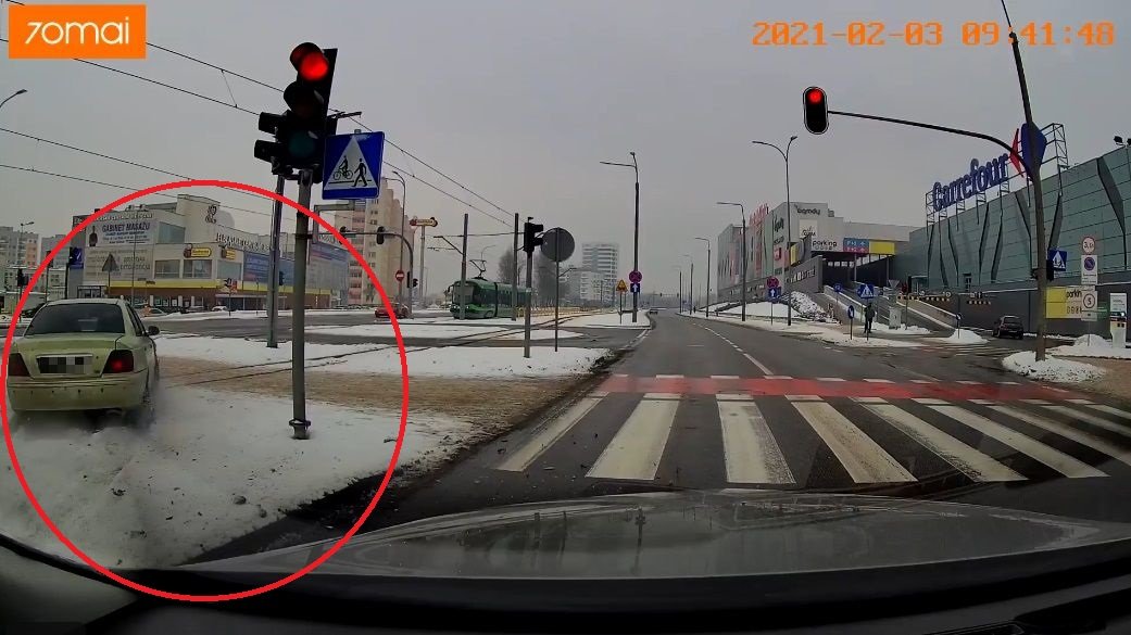 Uciekł po kolizji i ukrył auto na… miejscu dla osoby niepełnosprawnej
