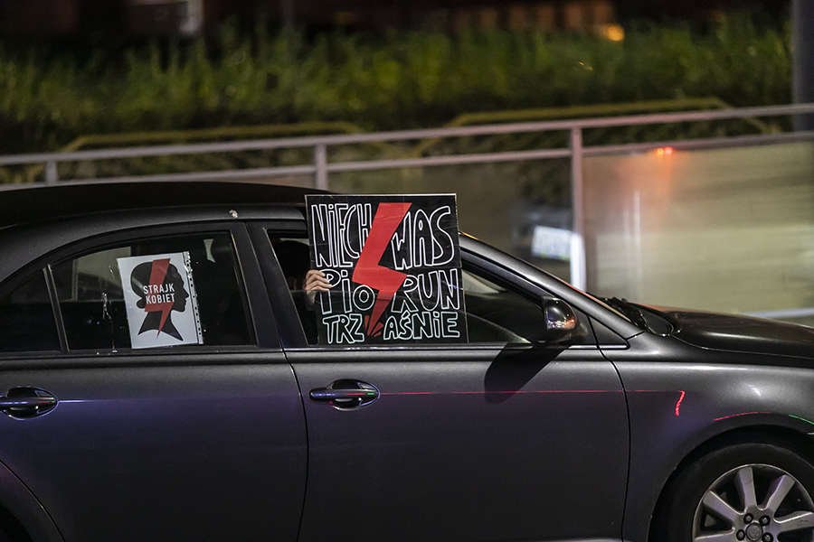 Protestujący przejechali ulicami miasta [ZDJĘCIA]