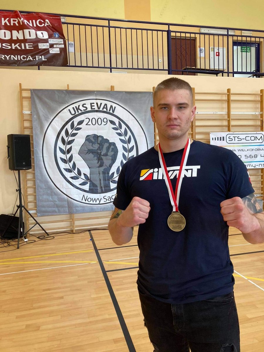 Żandarm na podium