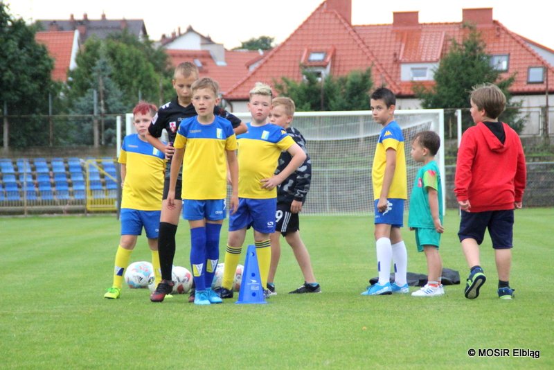 Najpierw solidna rozgrzewka, a potem seria ciekawych ćwiczeń