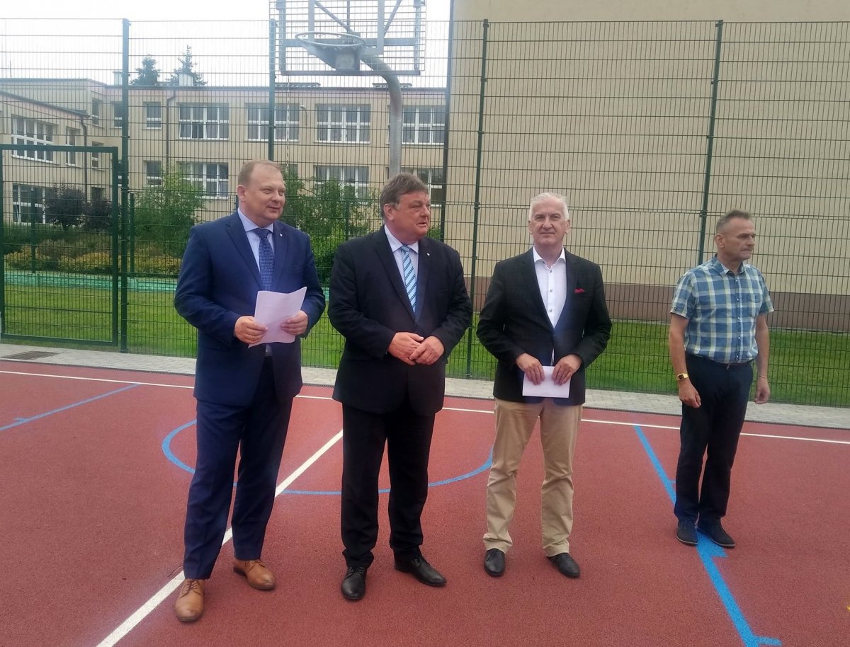 Elbląskie szkoły z nowymi boiskami