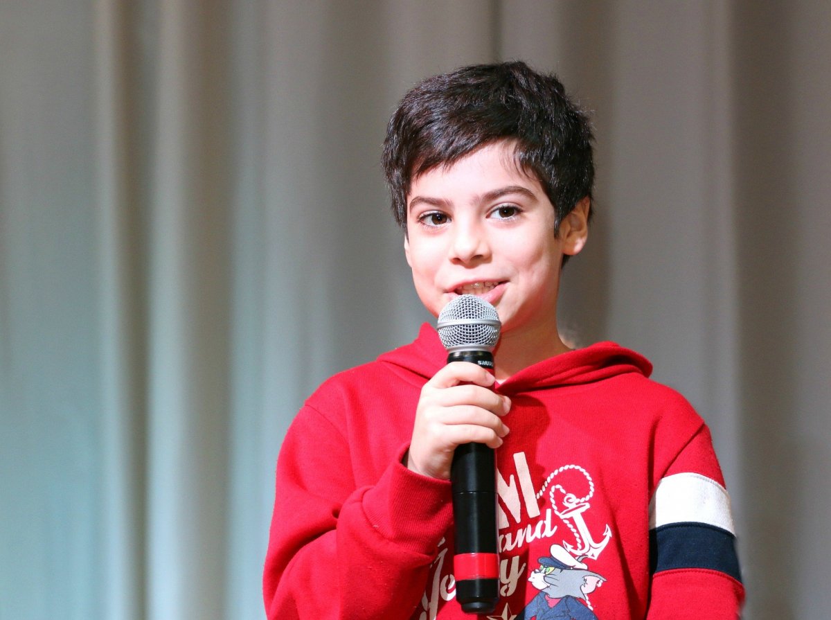 Zaśpiewaj i weź udział w domowym talent show!