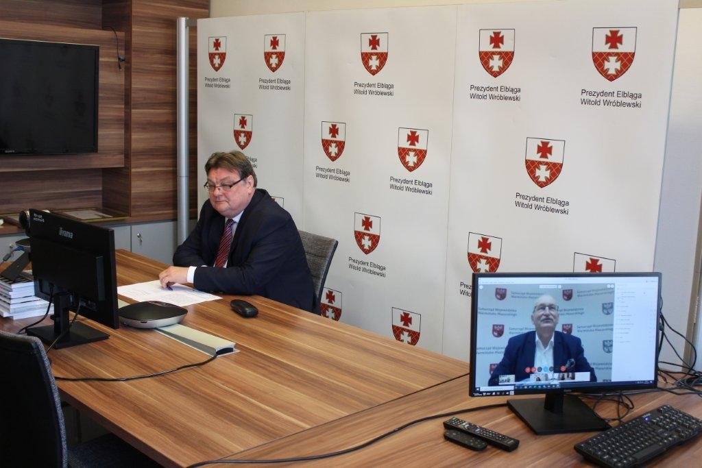 Online z Marszałkiem o szpitalach