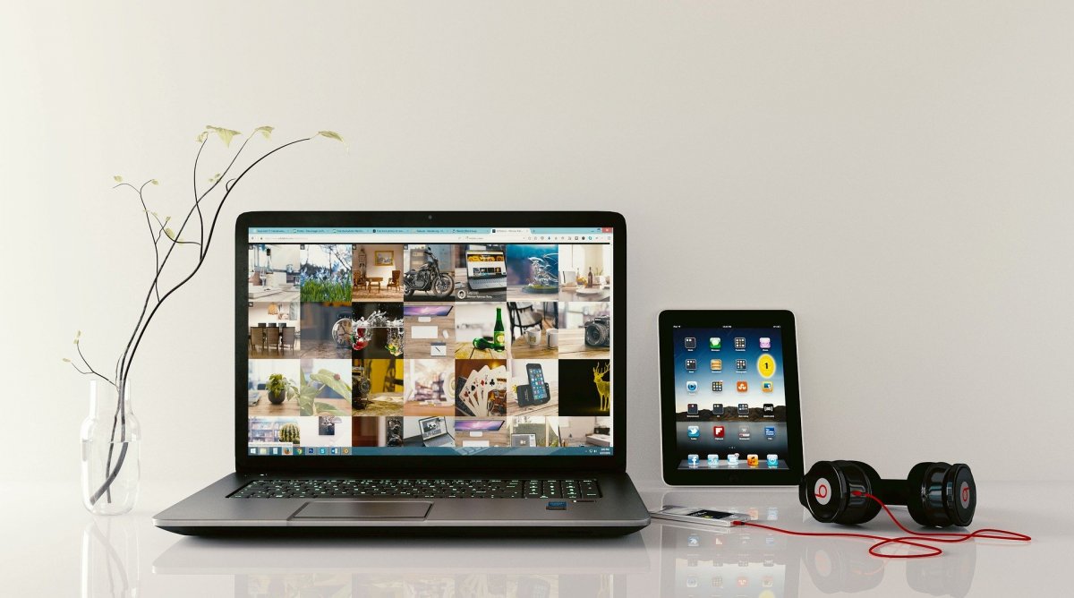 Zbierają używane laptopy, żeby przekazać dzieciom