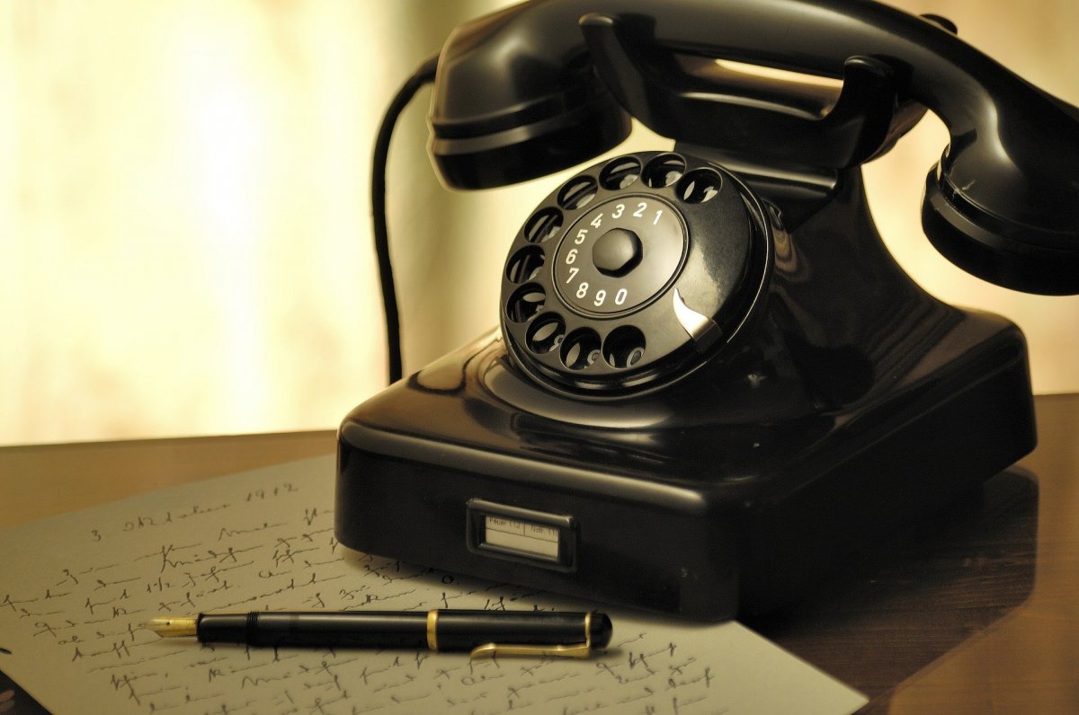 Pedagodzy, psycholodzy, logopedzi dyżurują telefoniczne