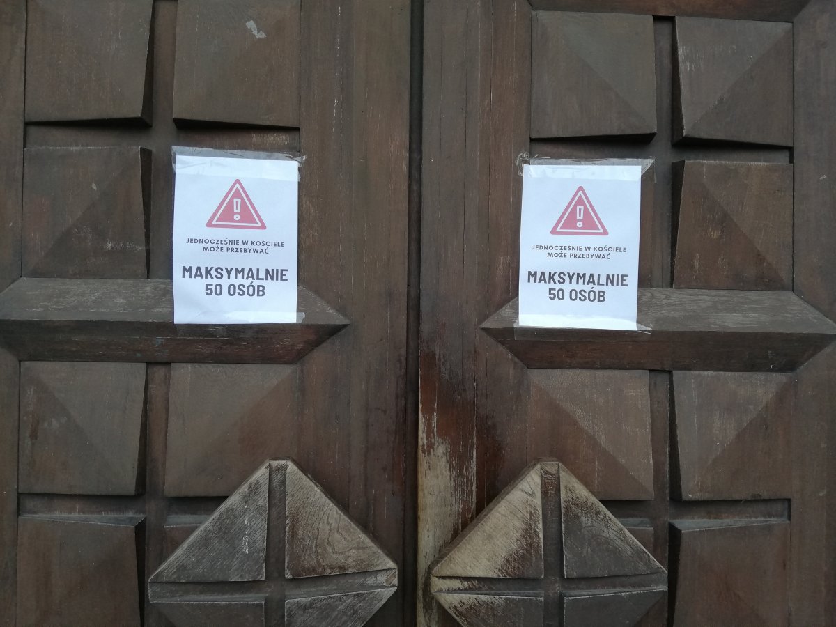 Mało wiernych podczas mszy