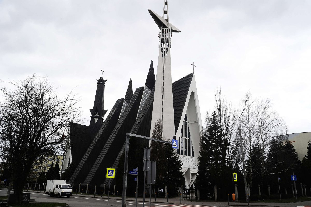 Msza święta odbędzie się, ale z zachowaniem ostrożności