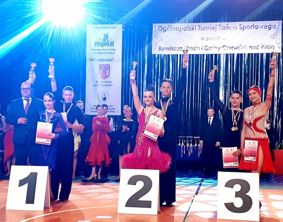 Sukces tancerzy EKT „Jantar”