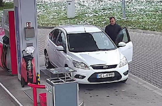 Poszukiwany sprawca kradzieży! [ZDJĘCIA]
