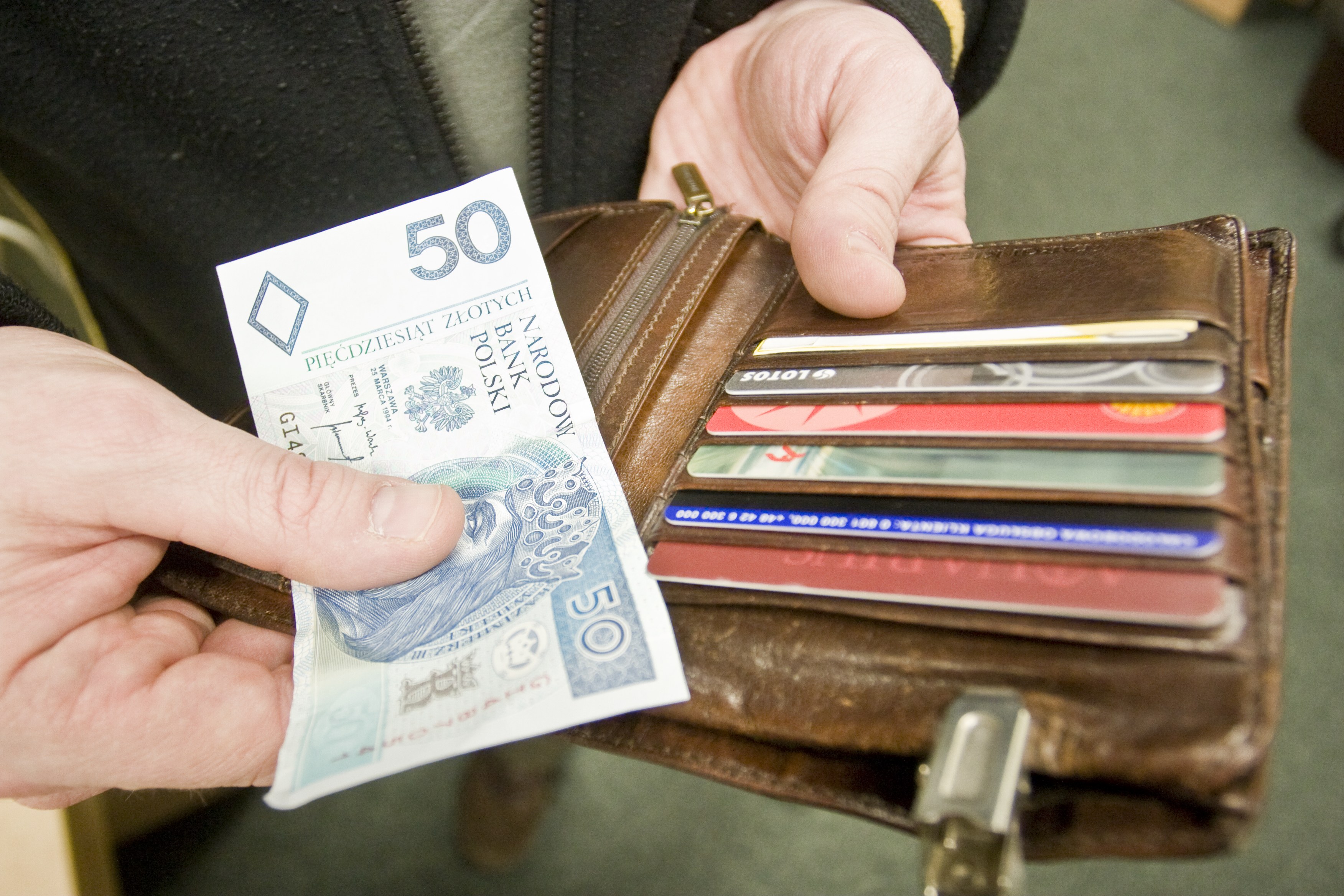 Jak zorganizować święta i nie zbankrutować? Jak zaplanować świąteczne zakupy?