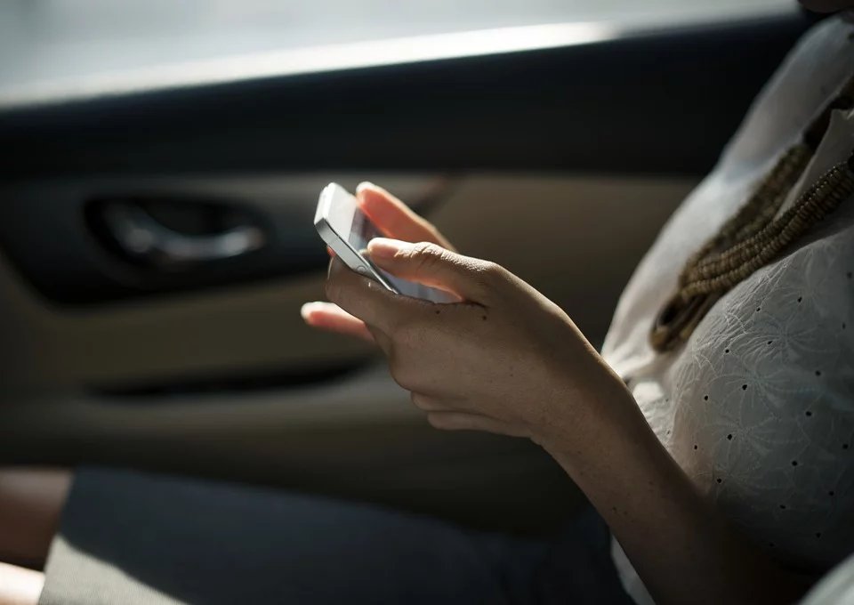 Kobieta spowodowała wypadek, bo rozmawiała przez telefon