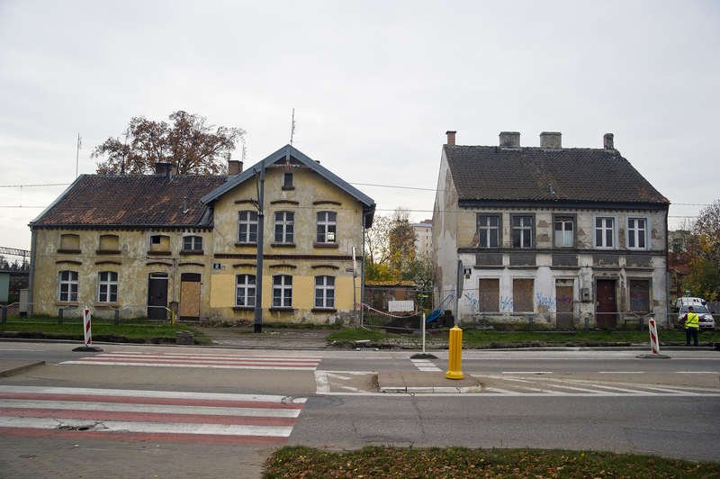 Czy budynki przy Grunwaldzkiej doczekają się rozbiórki? [ZDJĘCIA]