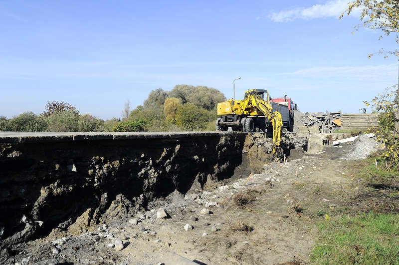 Remontują tory dla obronności kraju [ZDJĘCIA]

