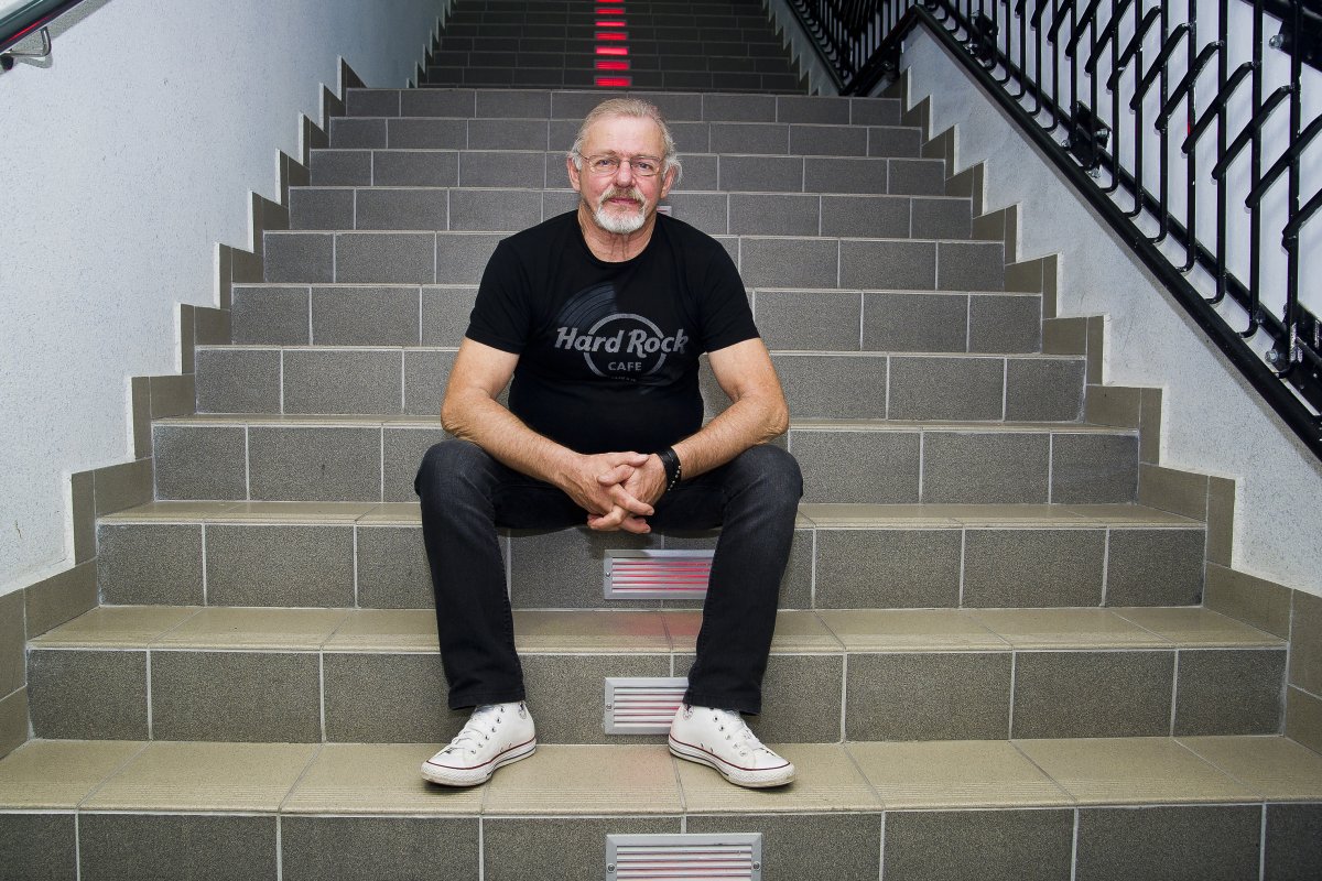 Ponad 50 lat na scenie! Rozmawiamy z Jerzym Skrzypczykiem, perkusistą Czerwonych Gitar