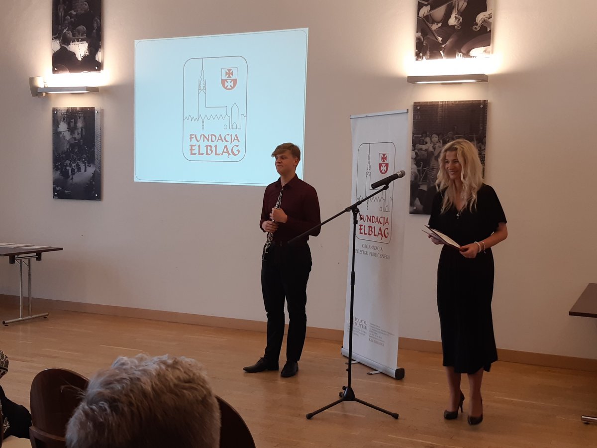 Warto pomagać! – stypendia Fundacji Elbląg