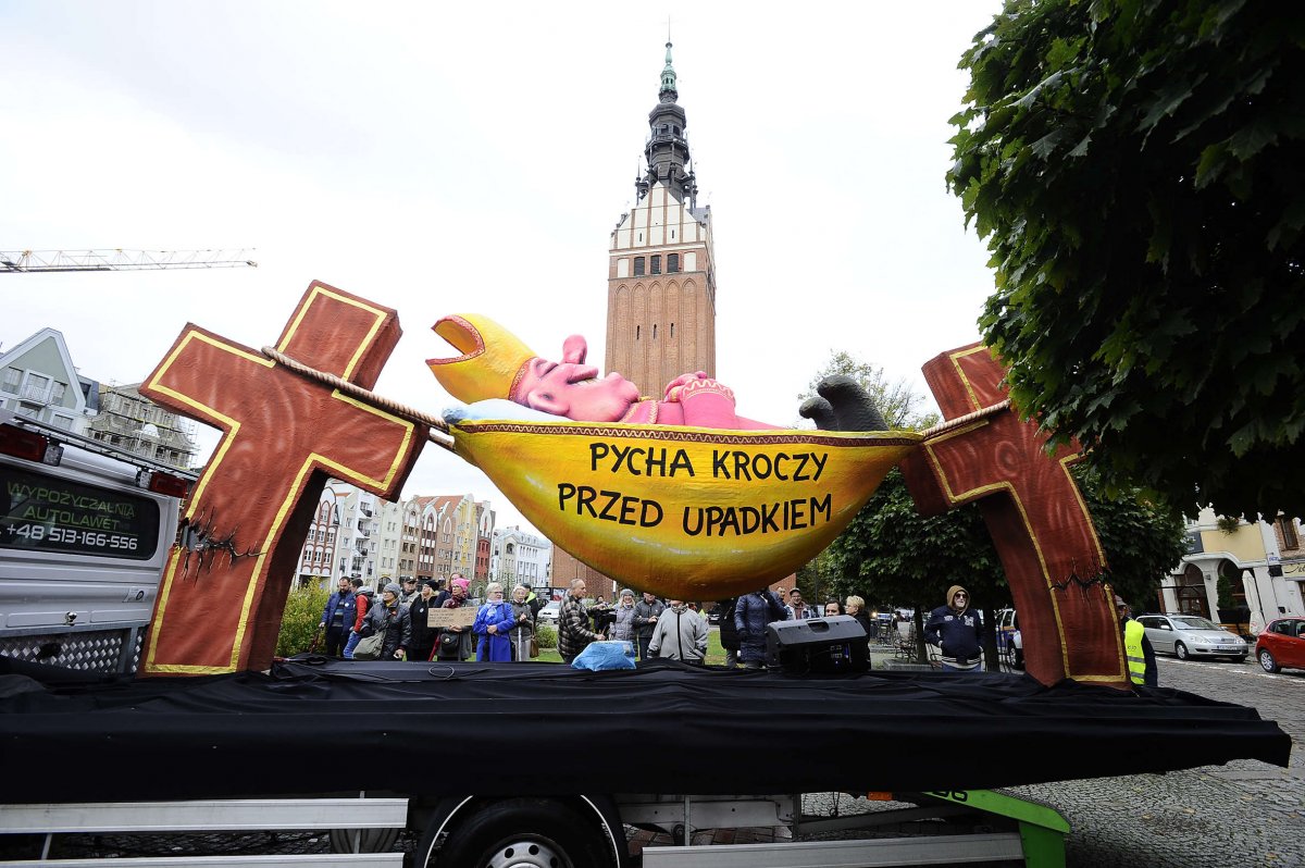 Kościół katolicki WINNY NIEświęty [ZDJĘCIA]