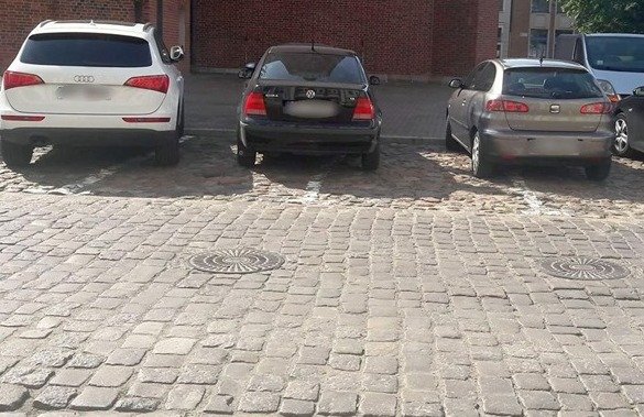 Na niepokornych parkujących – słupki

