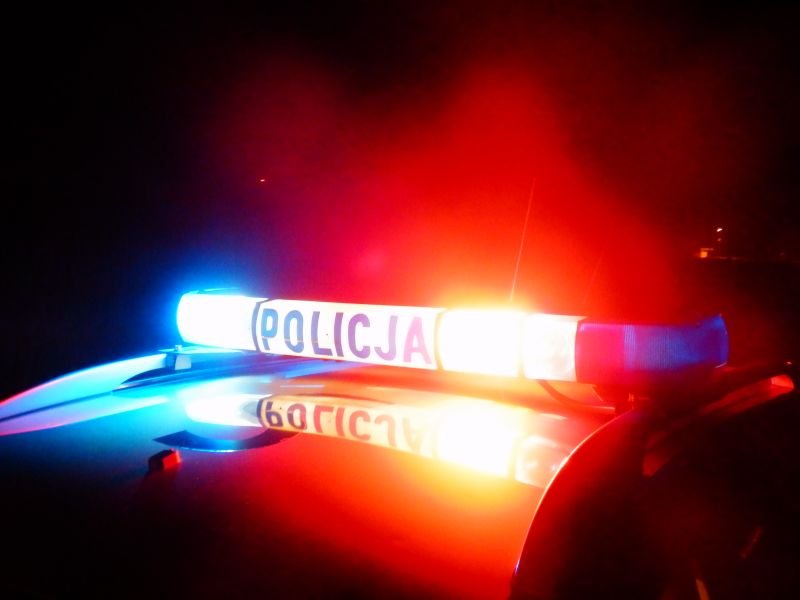 Policjanci pomogli ciężarnej kobiecie 

