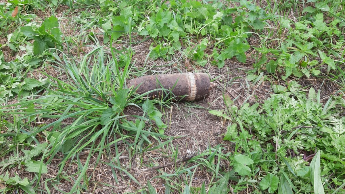 Złomiarze porzucili… pocisk!

