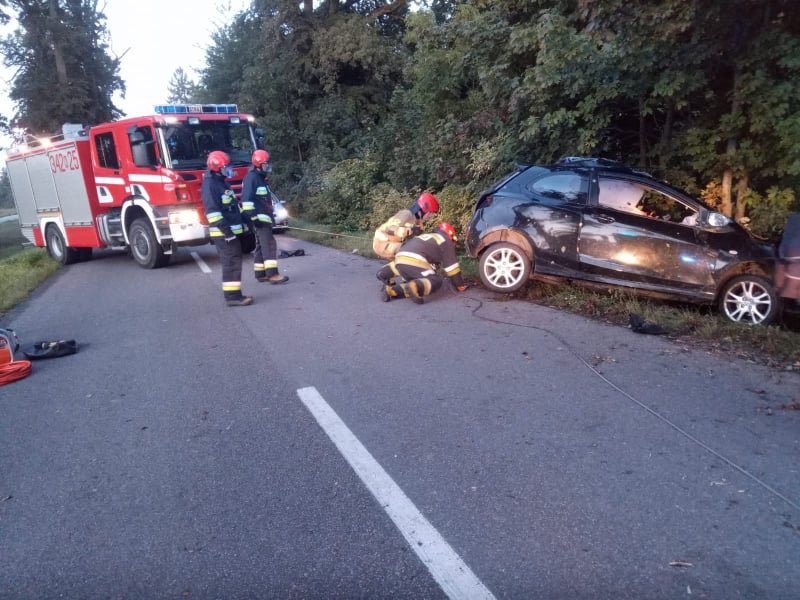 Tragiczny początek długiego weekendu. 18-letni kierowca nie żyje

