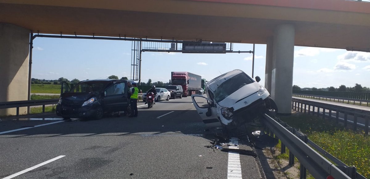 Pasłęk: Dwie kolizje na S7
