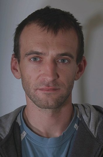 Policja prosi o pomoc w odnalezieniu mężczyzny z listu gończego 

