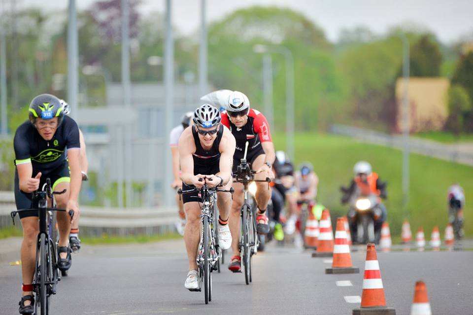 TRIATHLON PONOWNIE PODBIJE ELBLĄG 