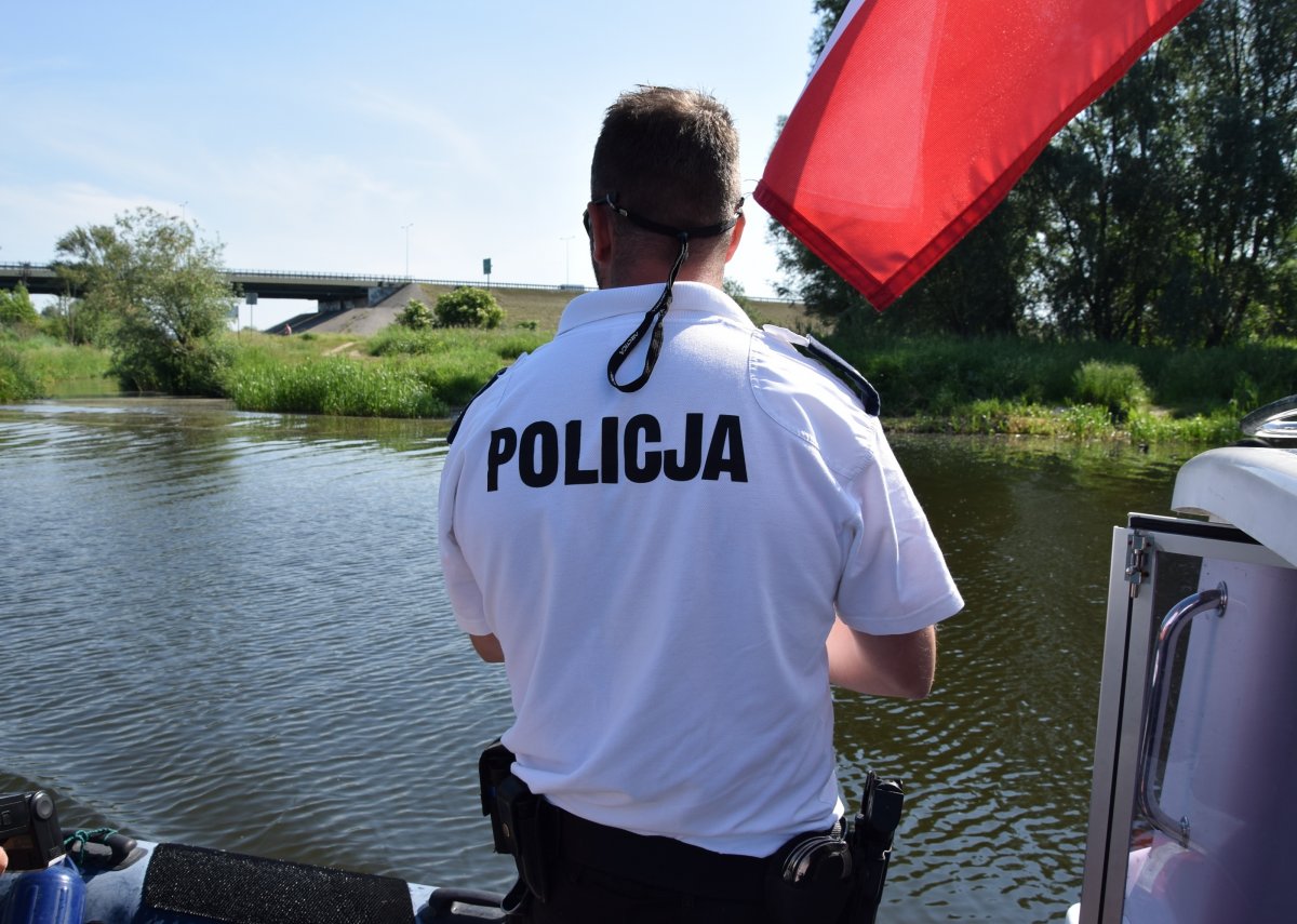 Pijani na drogach, pijani i na wodzie
