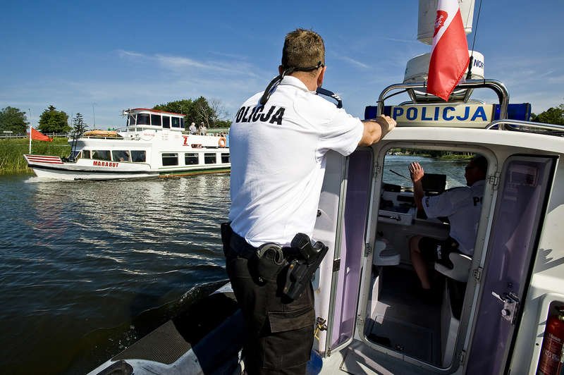 Wodniacy pilnują dzikich kąpielisk i trzeźwości sterników [ZDJĘCIA]