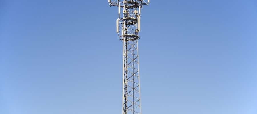 Maszty telefonii komórkowych do kontroli