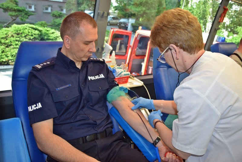 Elbląg: „100 litrów krwi na 100-lecie policji” 