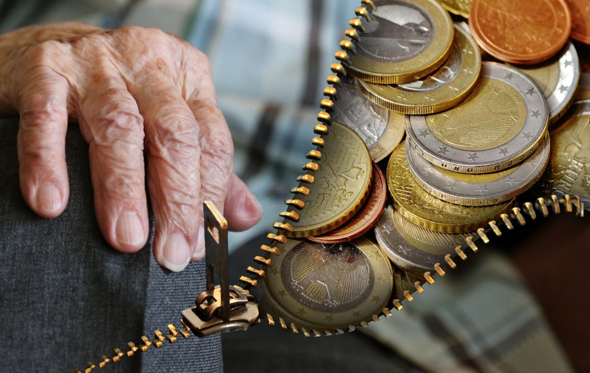 Honorowe świadczenia dla stulatków pobierają także elblążanie