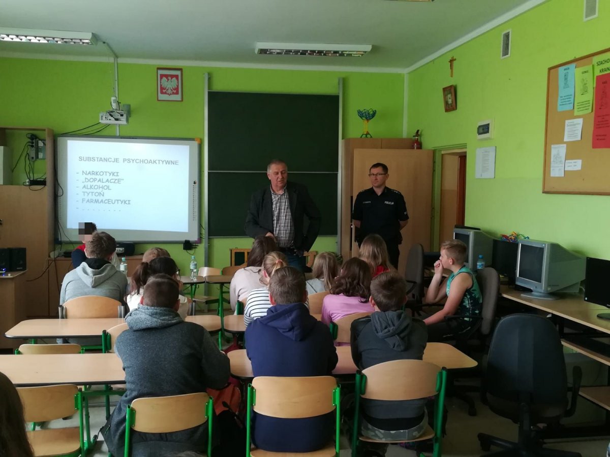 Elbląg: Spotkanie prewencyjne w szkole