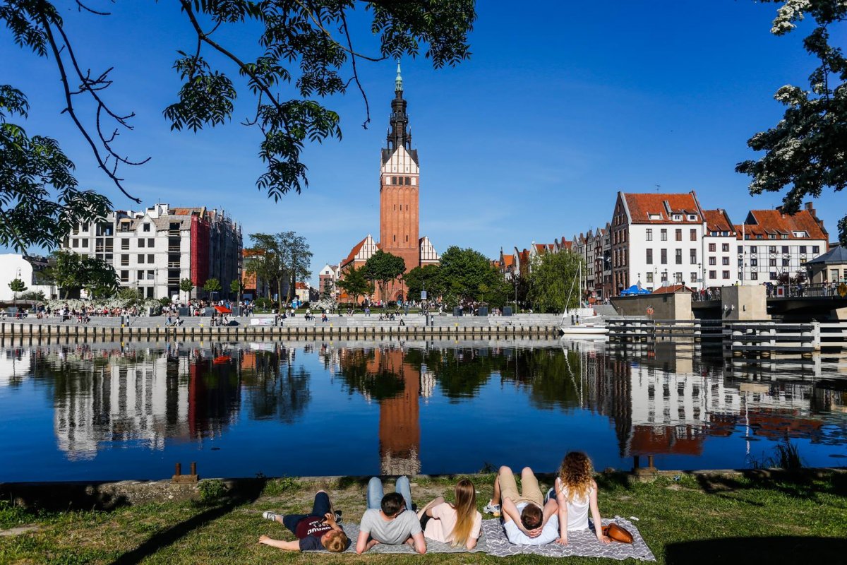 W czerwcu nad rzeką Elbląg powstanie otwarty ogród społeczny