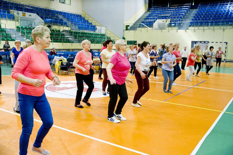 Seniorzy wybrali kierunek zdrowie [zdjęcia]