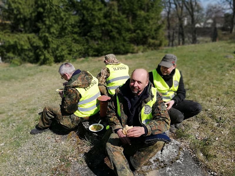 Elbląg pomaga sadzić las