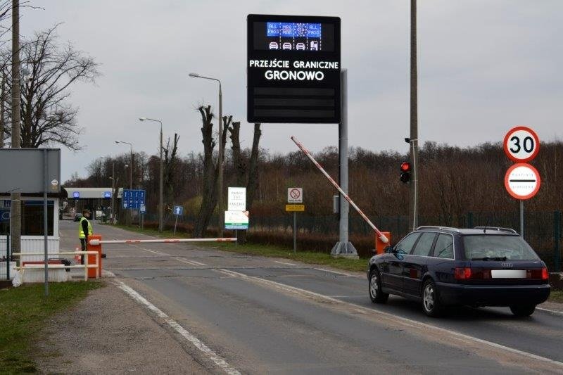 Utrudnienia na przejściu w Gronowie 