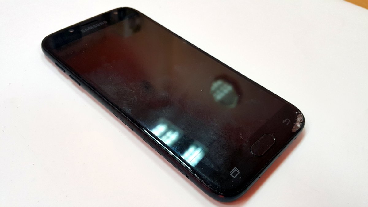 Znaleziono telefon Samsung J5