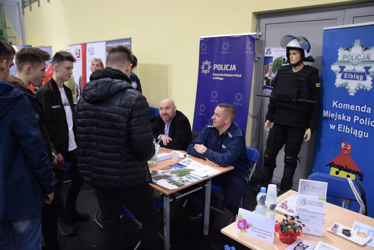 Targi pracy w Elblągu, czyli jak zostać policjantem?