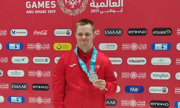 Elblążanin Marcin Liszcz ze srebrnym medalem na Igrzyskach Olimpiad Specjalnych