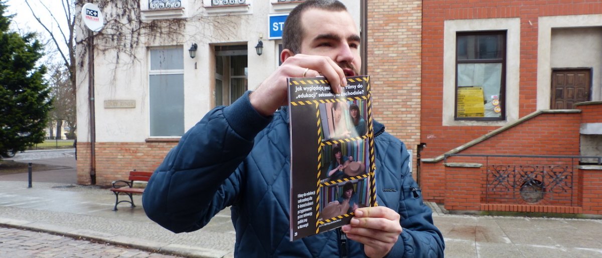 Szkodzą czy pomagają? Kontrowersyjna akcja dotarła do Elbląga